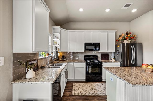 114 Dudley Road, Montgomery, TX 77356