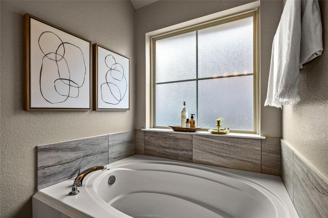 114 Dudley Road, Montgomery, TX 77356