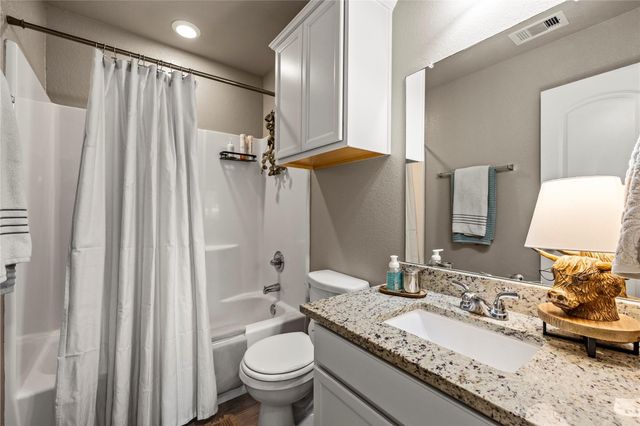 114 Dudley Road, Montgomery, TX 77356