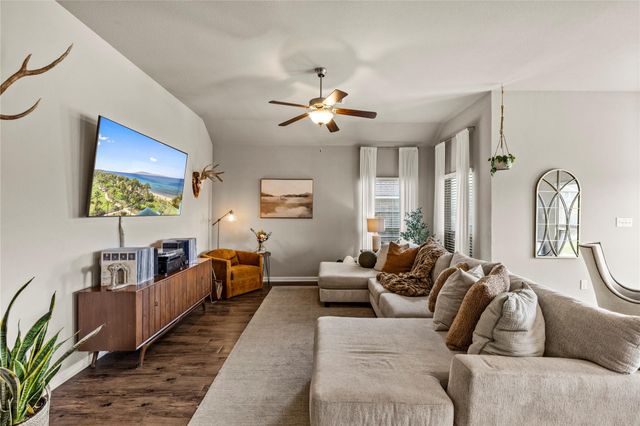 114 Dudley Road, Montgomery, TX 77356