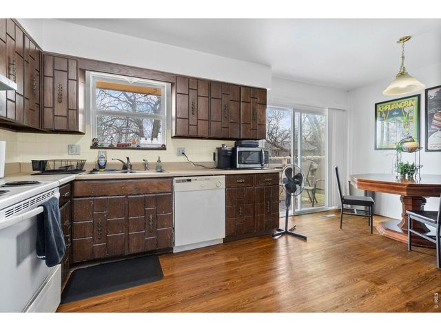 1200 Ash Dr, Fort Collins, CO 80521