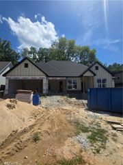 1201 Bunker Drive, Pea Ridge, AR 72751