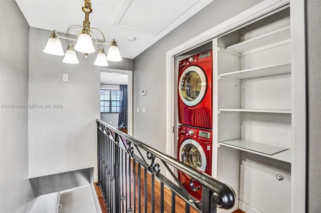 2901 Dorchester Ln, Cooper City, FL 33026