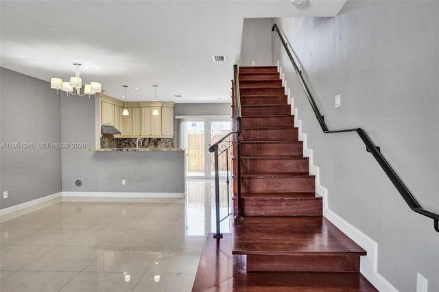 2901 Dorchester Ln, Cooper City, FL 33026