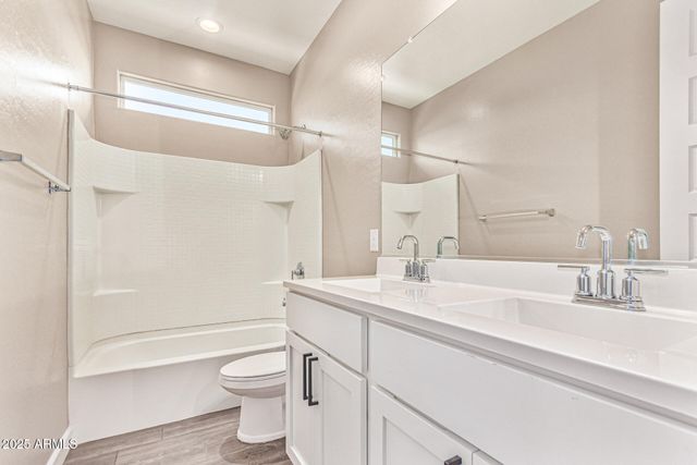 707 W HARTFORD Avenue, Phoenix, AZ 85023