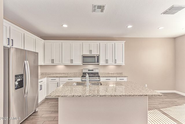 707 W HARTFORD Avenue, Phoenix, AZ 85023