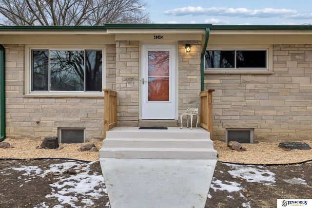 4345 Van Dorn Street, Lincoln, NE 68506
