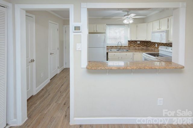 6242 Old Pineville Road A, Charlotte, NC 28217