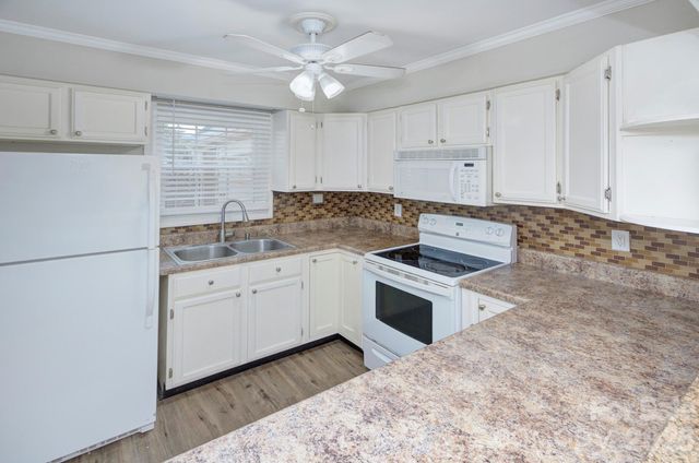 6242 Old Pineville Road A, Charlotte, NC 28217