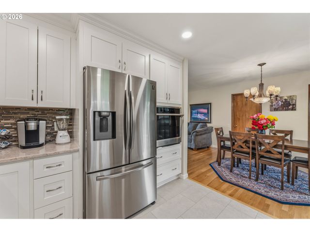 15935 Sw ROYALTY Pkwy, King City, OR 97224