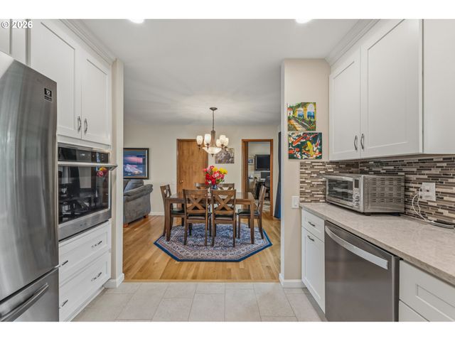 15935 Sw ROYALTY Pkwy, King City, OR 97224