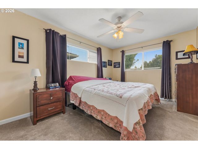 15935 Sw ROYALTY Pkwy, King City, OR 97224