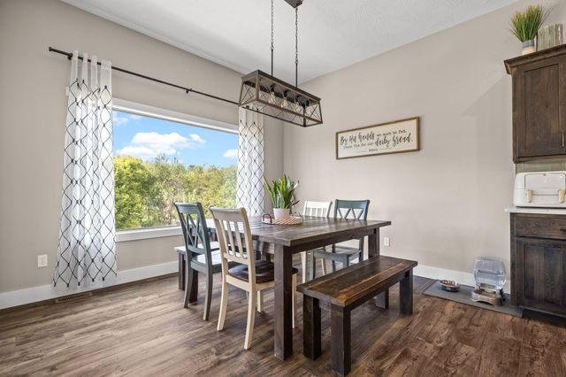 2127 N Bradbury Lane, Ozark, MO 65721