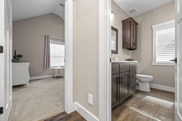 2127 N Bradbury Lane, Ozark, MO 65721