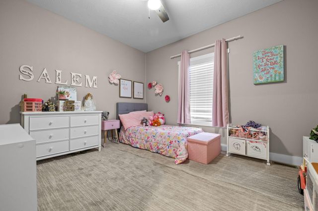 2127 N Bradbury Lane, Ozark, MO 65721