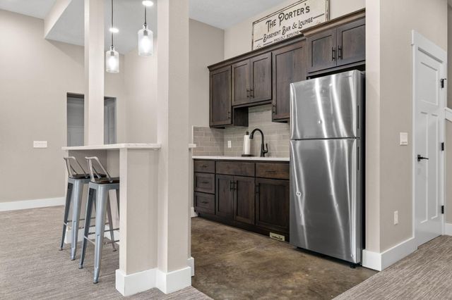 2127 N Bradbury Lane, Ozark, MO 65721
