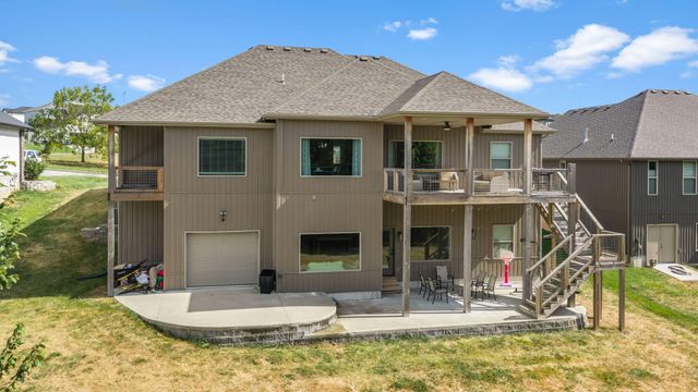 2127 N Bradbury Lane, Ozark, MO 65721