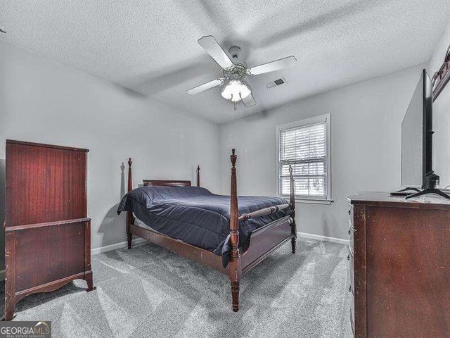 650 Radford Circle, Woodstock, GA 30188
