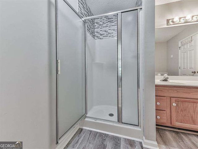 650 Radford Circle, Woodstock, GA 30188