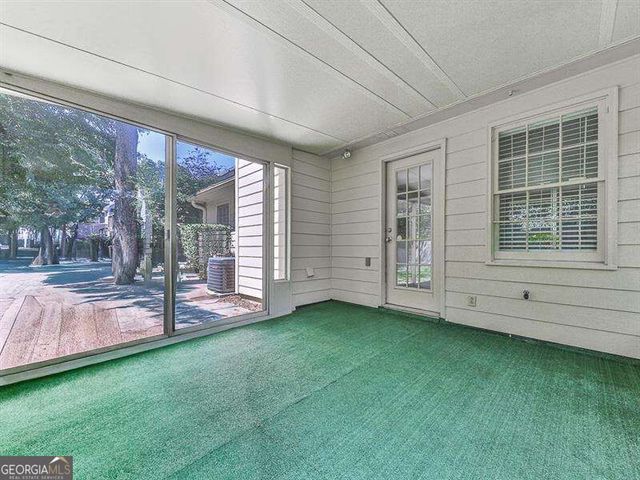 650 Radford Circle, Woodstock, GA 30188