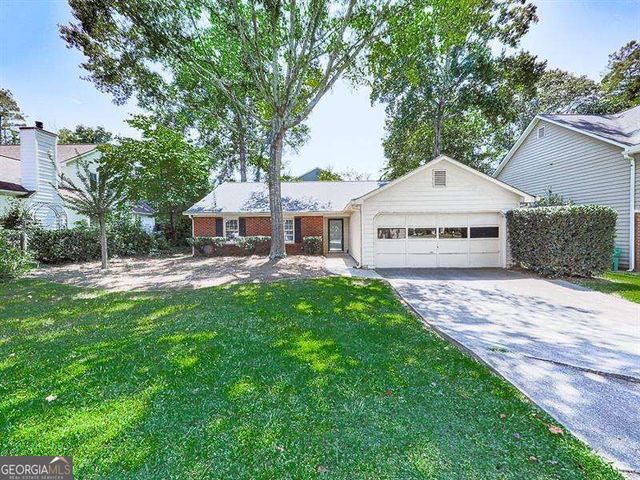 650 Radford Circle, Woodstock, GA 30188