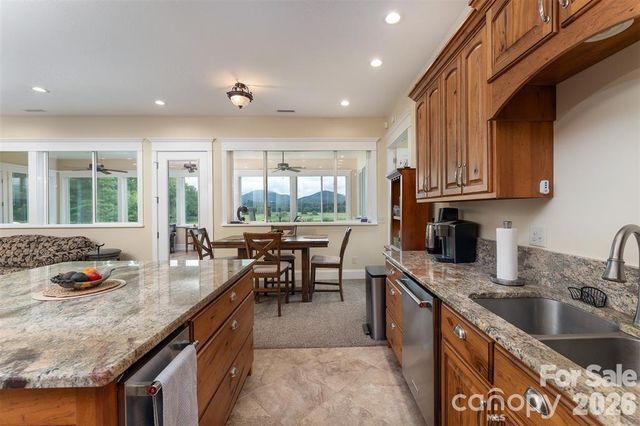 326 Golden Valley Drive, Hendersonville, NC 28792