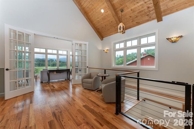 326 Golden Valley Drive, Hendersonville, NC 28792