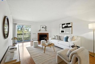 332 Philip Dr 303, Daly City, CA 94015