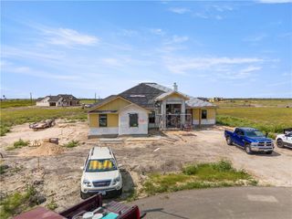 1518 Fenner Ranch Dr, Corpus Christi, TX 78415