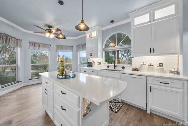 35 Galleria, San Antonio, TX 78257