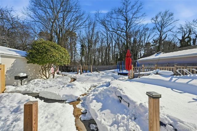 418 Old Farmingdale Road, West Babylon, NY 11704