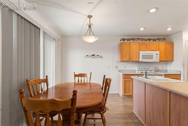 4315 Outlook Boulevard U, Pueblo, CO 81008