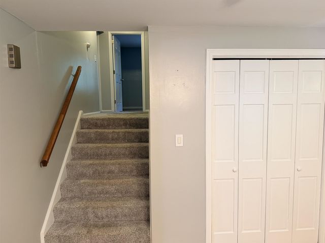18 Windsor Drive, Amherst, NH 03031