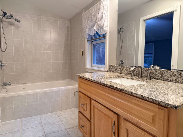 18 Windsor Drive, Amherst, NH 03031