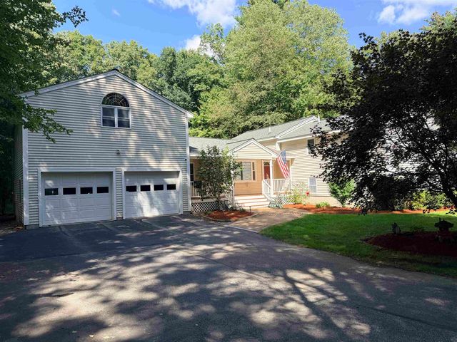 18 Windsor Drive, Amherst, NH 03031