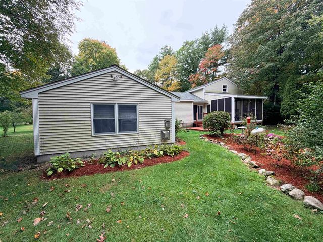 18 Windsor Drive, Amherst, NH 03031
