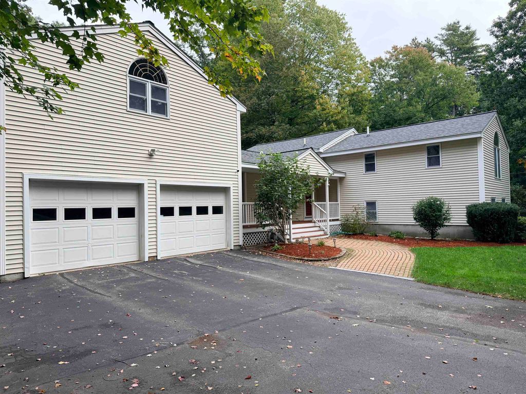 18 Windsor Drive, Amherst, NH 03031