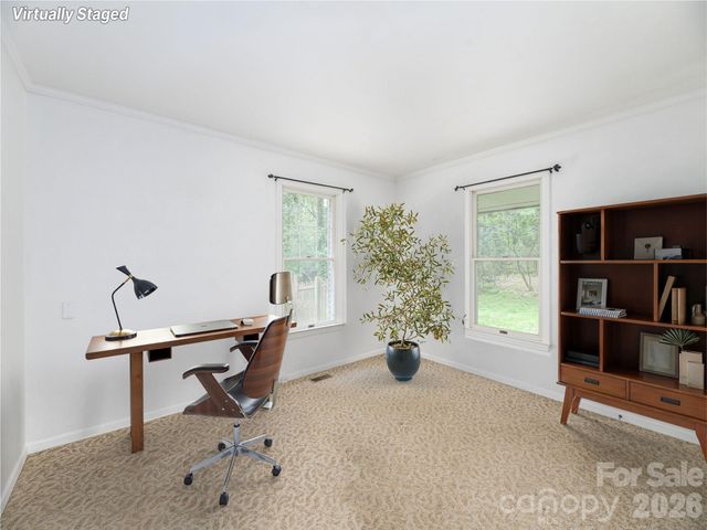 200 Heathcote Road, Hendersonville, NC 28791