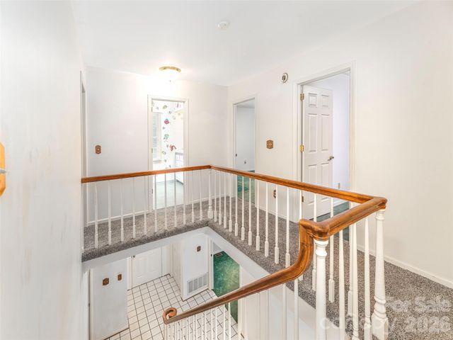 200 Heathcote Road, Hendersonville, NC 28791