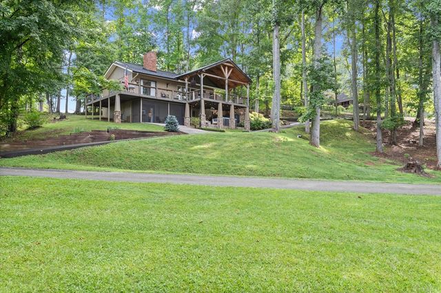 3755 Woods Creek Drive, Young Harris, GA 30582