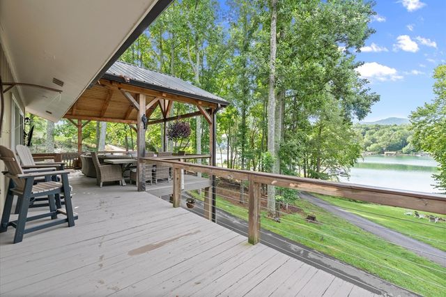 3755 Woods Creek Drive, Young Harris, GA 30582