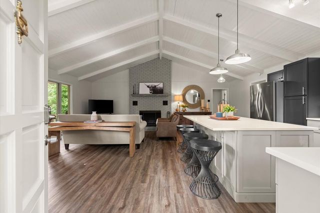 3755 Woods Creek Drive, Young Harris, GA 30582