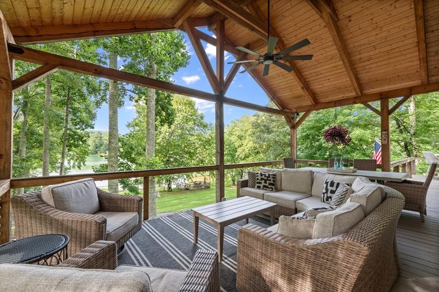 3755 Woods Creek Drive, Young Harris, GA 30582
