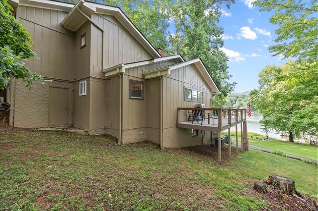 3755 Woods Creek Drive, Young Harris, GA 30582