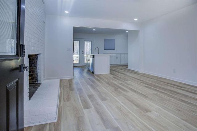 7225 Pineneedle Drive, Covington, GA 30014