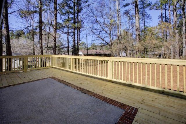 7225 Pineneedle Drive, Covington, GA 30014