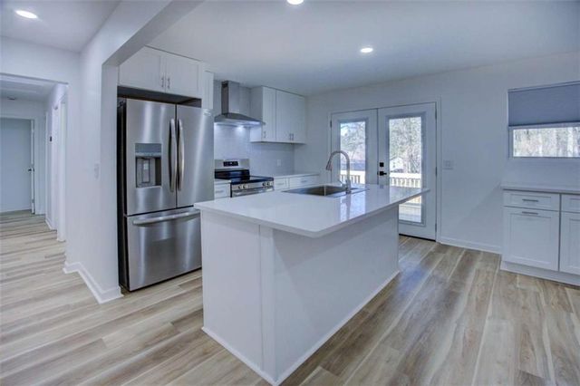 7225 Pineneedle Drive, Covington, GA 30014