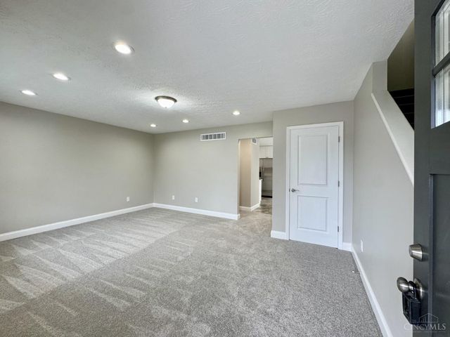 5426 Whetsel Avenue, Cincinnati, OH 45227