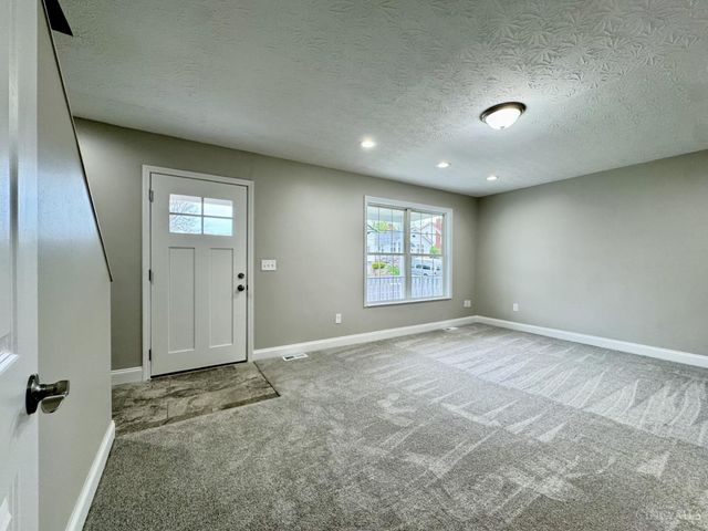 5426 Whetsel Avenue, Cincinnati, OH 45227
