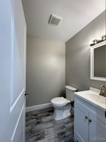 5426 Whetsel Avenue, Cincinnati, OH 45227